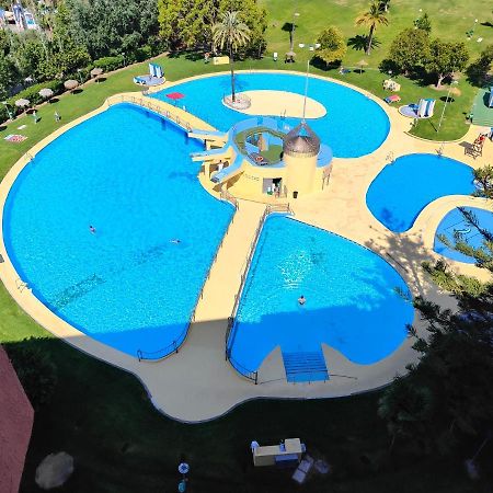 Apartamento Entero, Enormes Piscinas, Terraza Y Playa Benalmádena Esterno foto