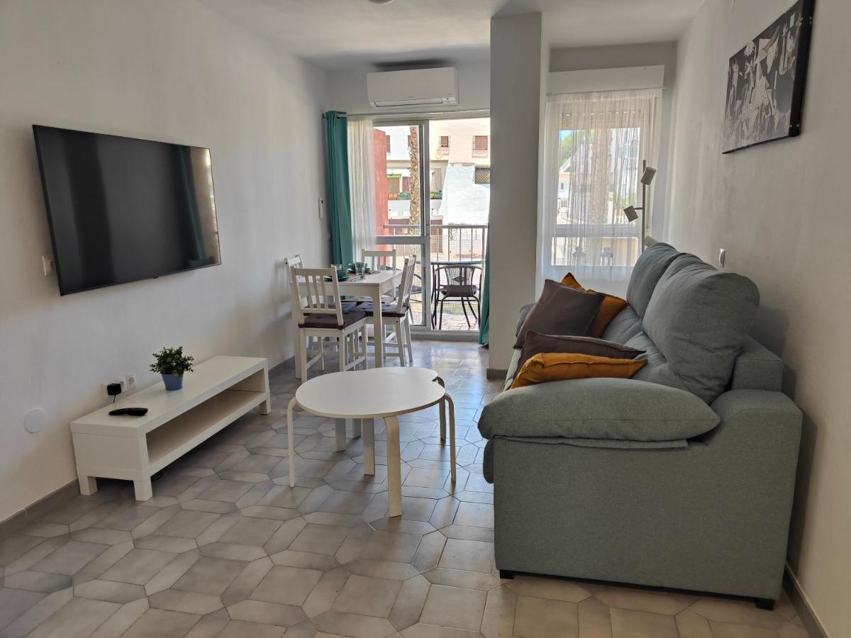 Apartamento Entero, Enormes Piscinas, Terraza Y Playa Benalmádena Esterno foto