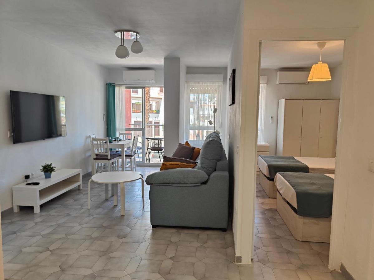 Apartamento Entero, Enormes Piscinas, Terraza Y Playa Benalmádena Esterno foto