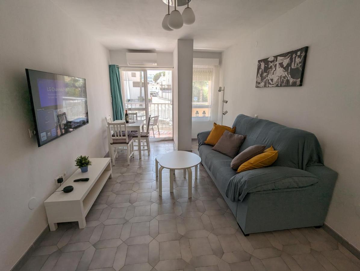 Apartamento Entero, Enormes Piscinas, Terraza Y Playa Benalmádena Esterno foto